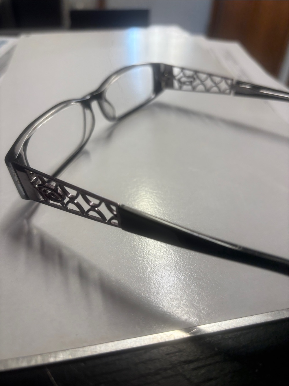 Oscar De La Renta Silver Metal Frame Eyeglasses with Cutout Temples